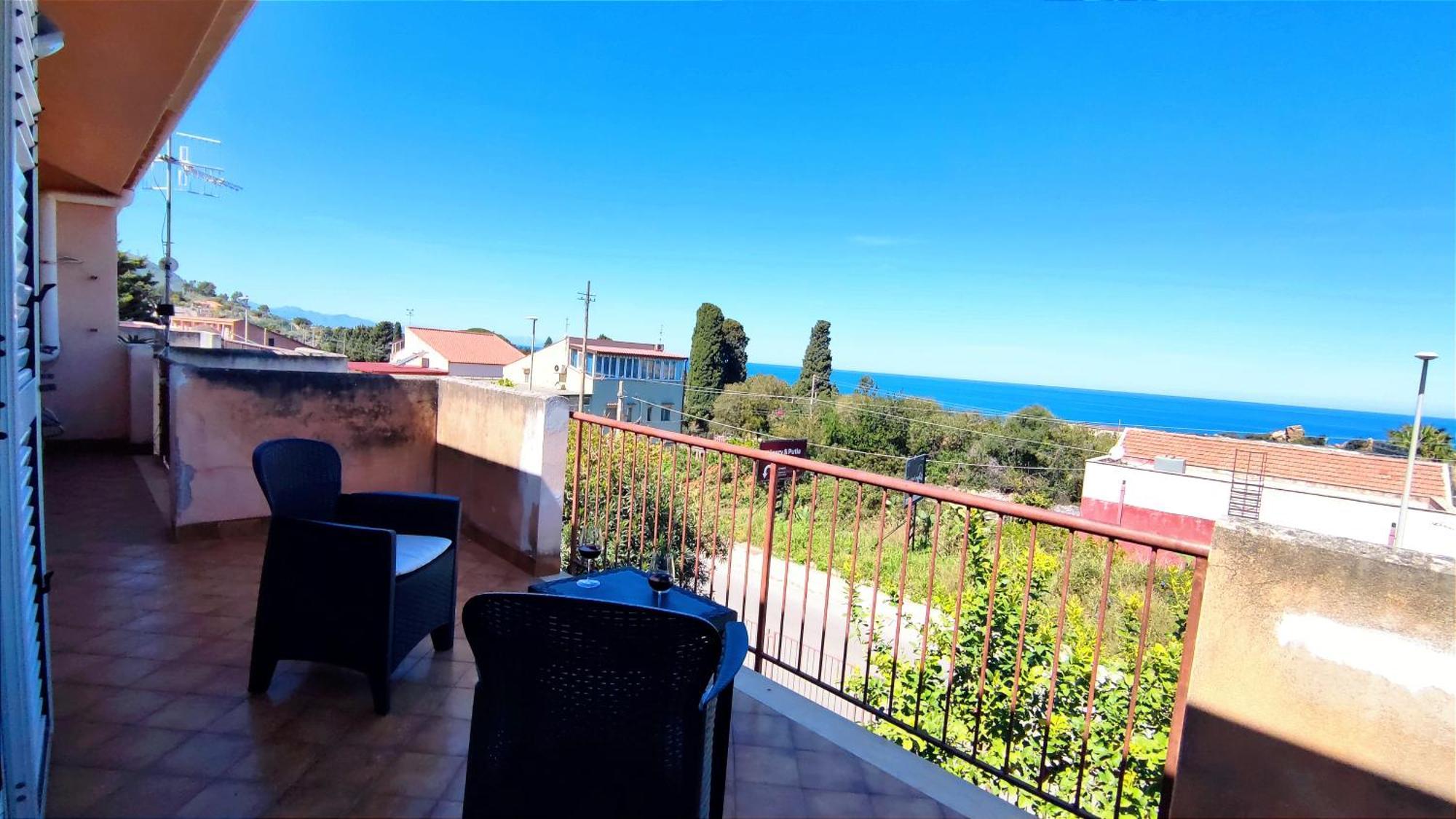 Appartement Casa Delle Camelie à Cefalù Extérieur photo